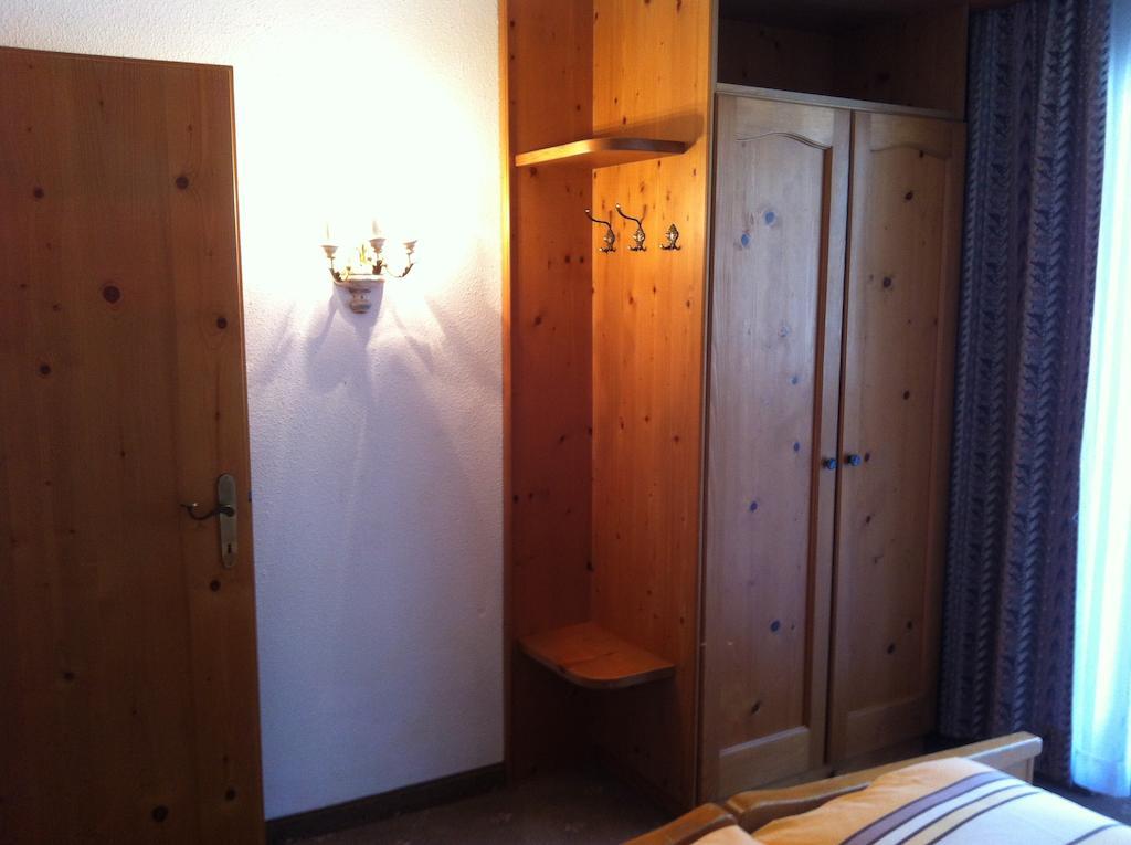Hotel Garni Pfandl Neustift im Stubaital Habitación foto